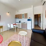 One-bedroom With Balcony And Sea View Superior 2 *