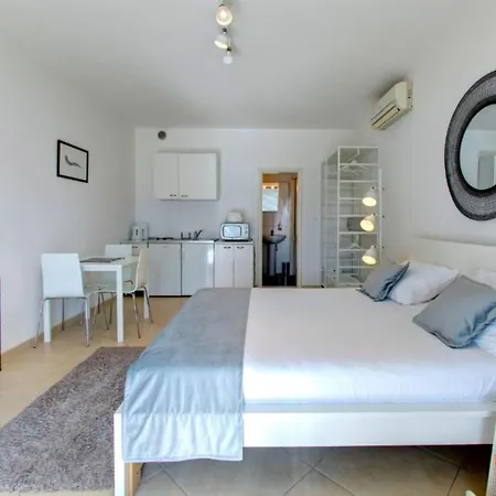 One-bedroom With Balcony And Sea View Superior 2 Dubrovnik